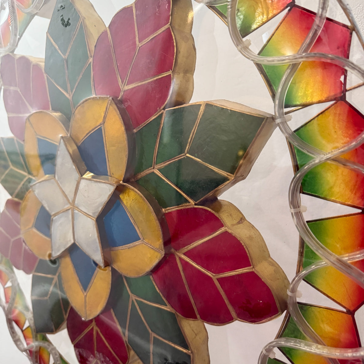 Classic Mistletoe Parol – Colored LED Christmas Star Lantern | Authentic Handmade Capiz Shell Decor