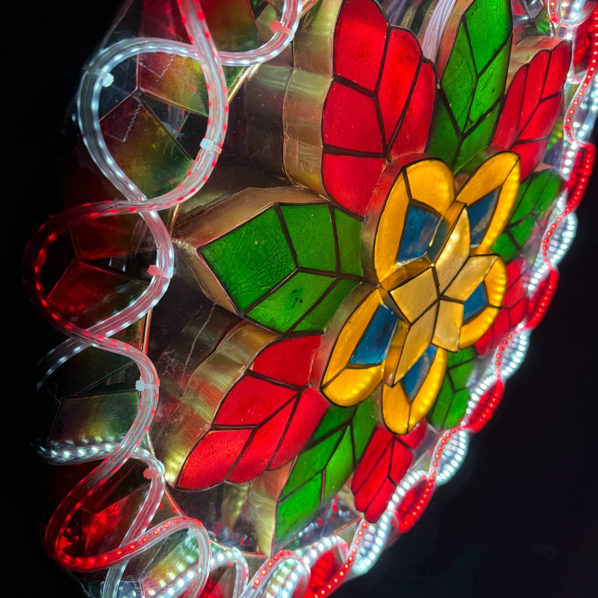 Classic Mistletoe Parol – Colored LED Christmas Star Lantern | Authentic Handmade Capiz Shell Decor